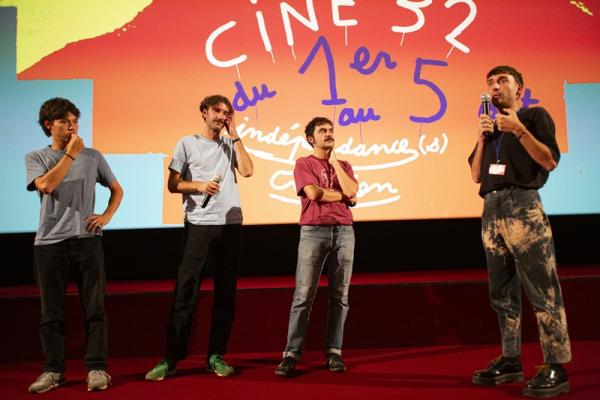 Mattéo Eustachon, Léo Couture et Anton Balekdjian avec Lucien / © Fred Taran